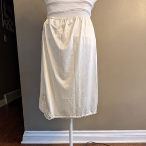 80s slip by Kasara with Bird Lace